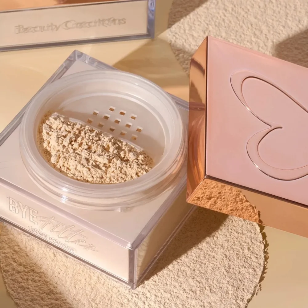 Translucent Dreams Loose Setting Powder - Translucent (Women Makeup) - Picture 2 of 3